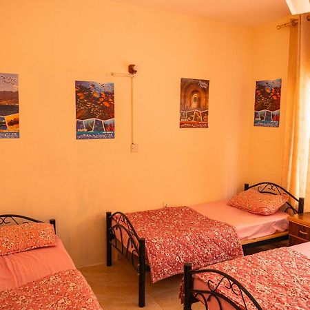 Extra Traveller Hostel Άκαμπα Εξωτερικό φωτογραφία